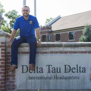 Meet your Posher, Adam